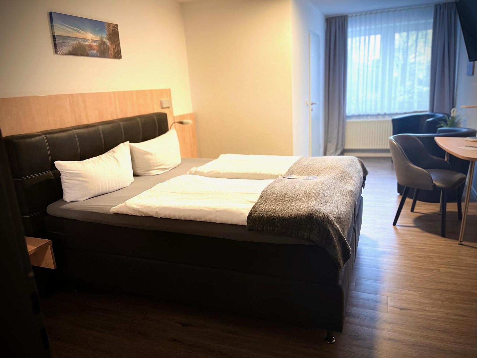 Hotel Pellmuehle イェファー エクステリア 写真