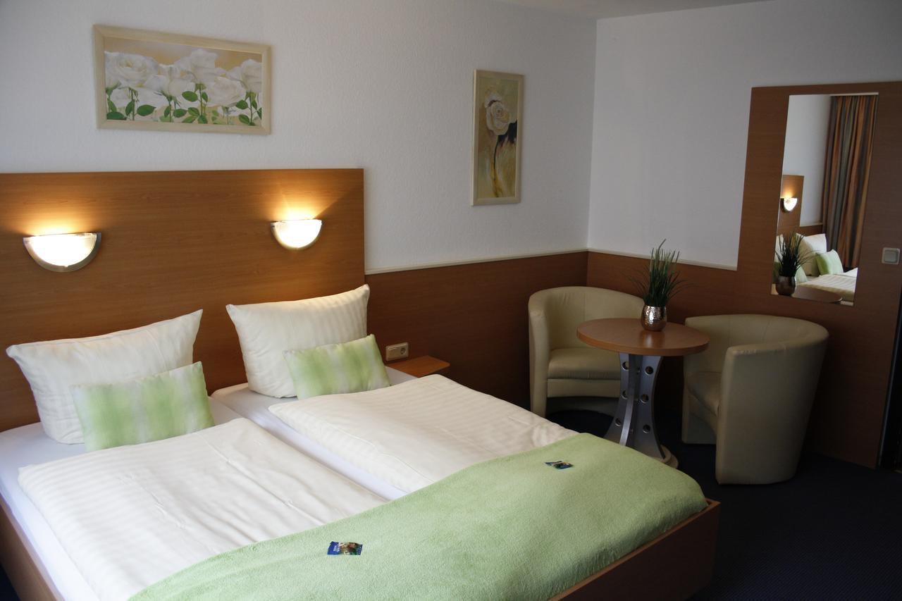Hotel Pellmuehle イェファー エクステリア 写真